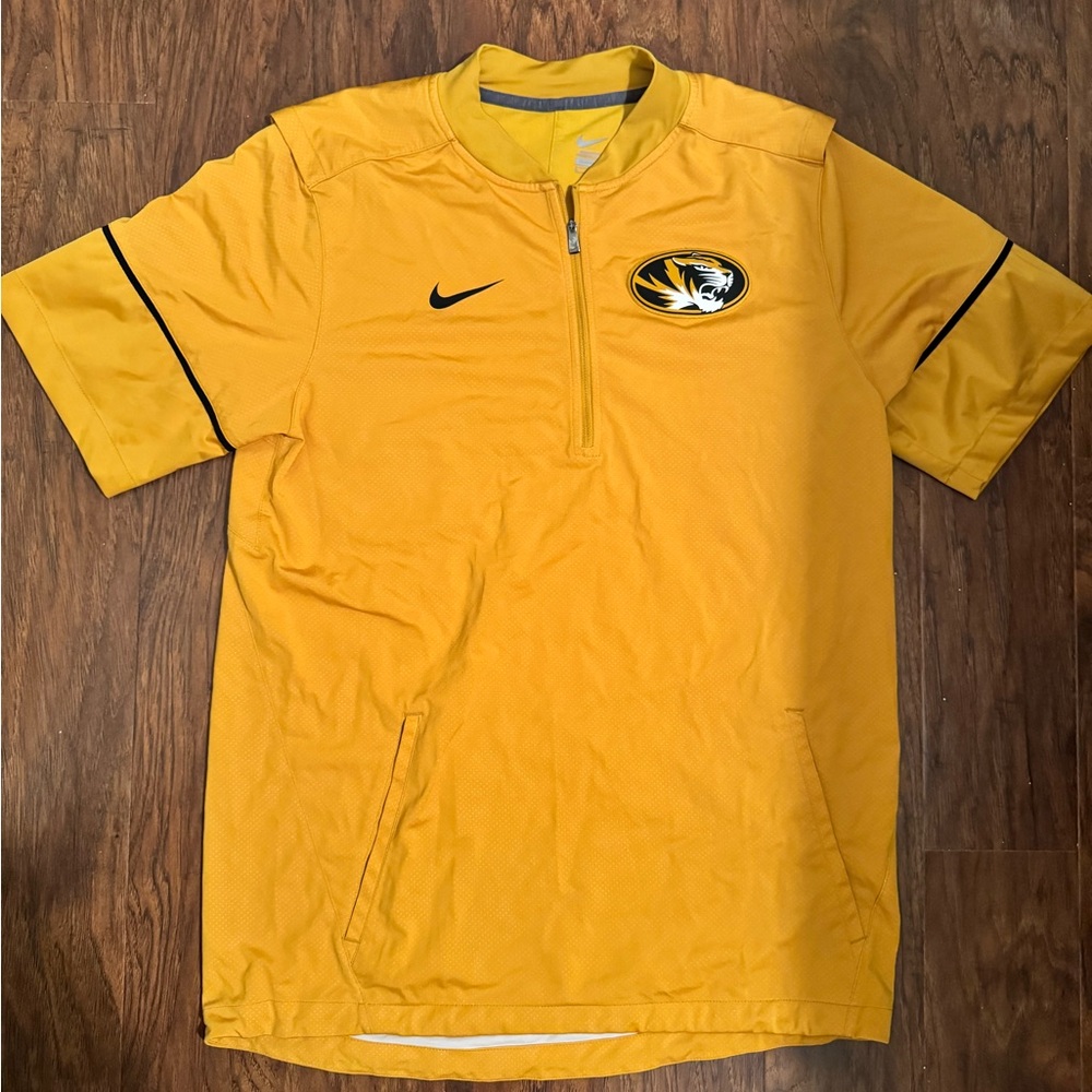 NEW Nike Mizzou short sleeve windbreaker